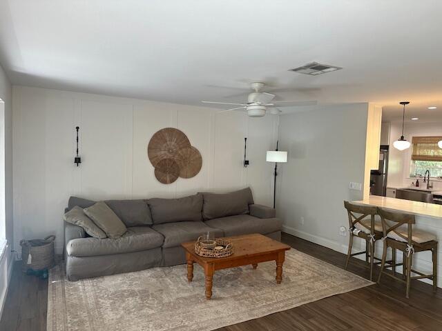 EASTRIDGE ESTATES - Residential Lease