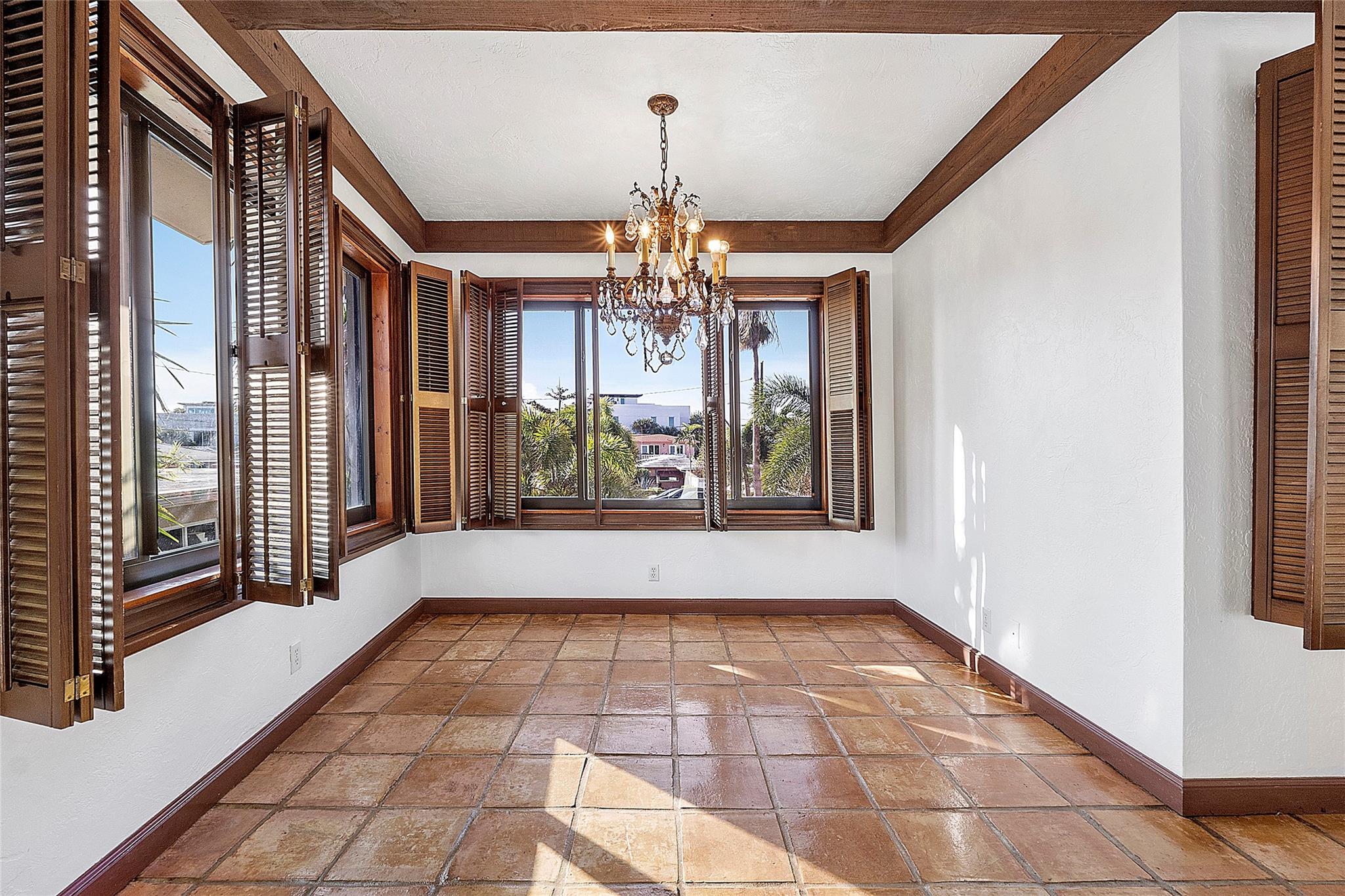 Silver Shores - Residential Income