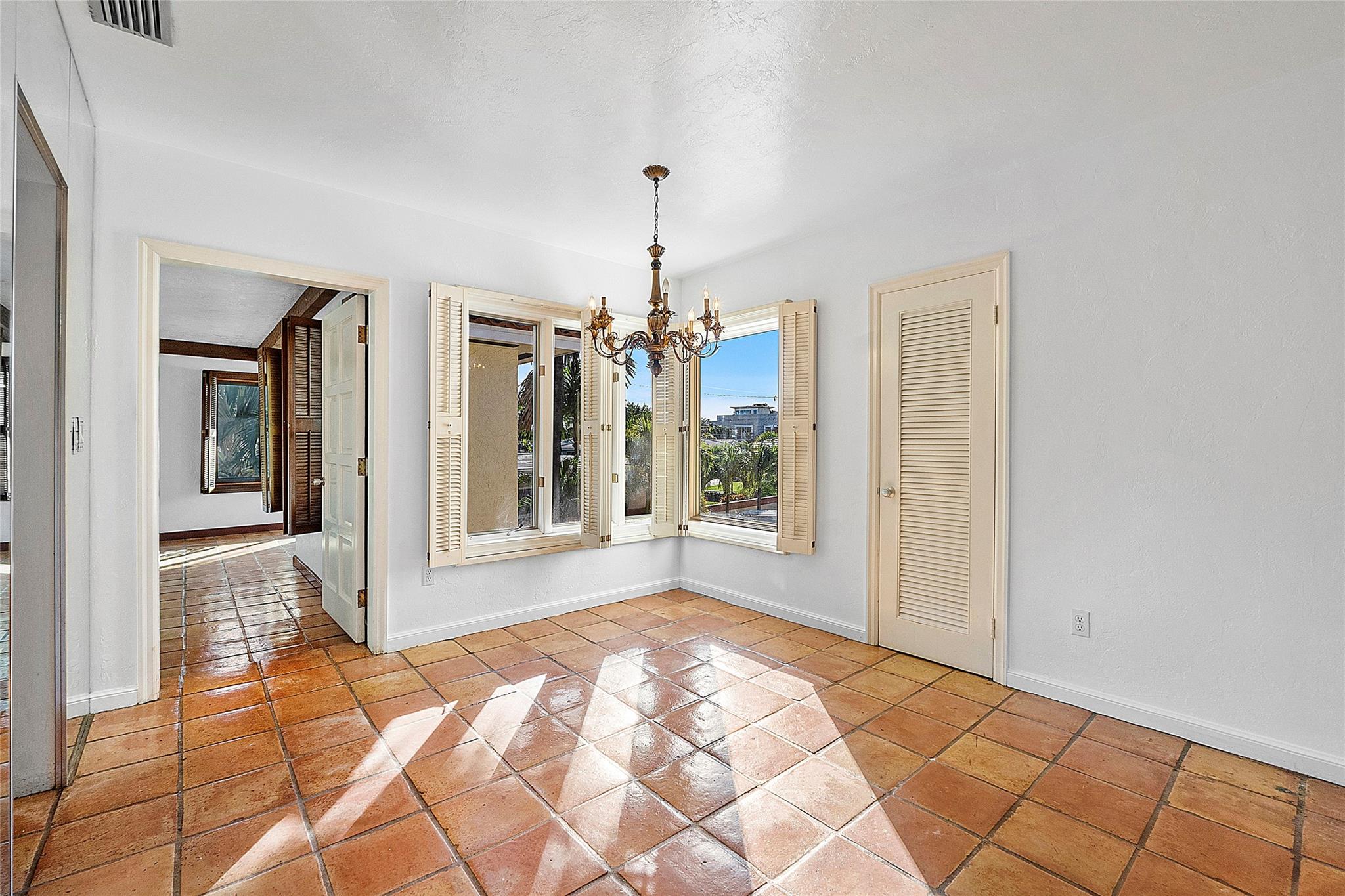 Silver Shores - Residential Income