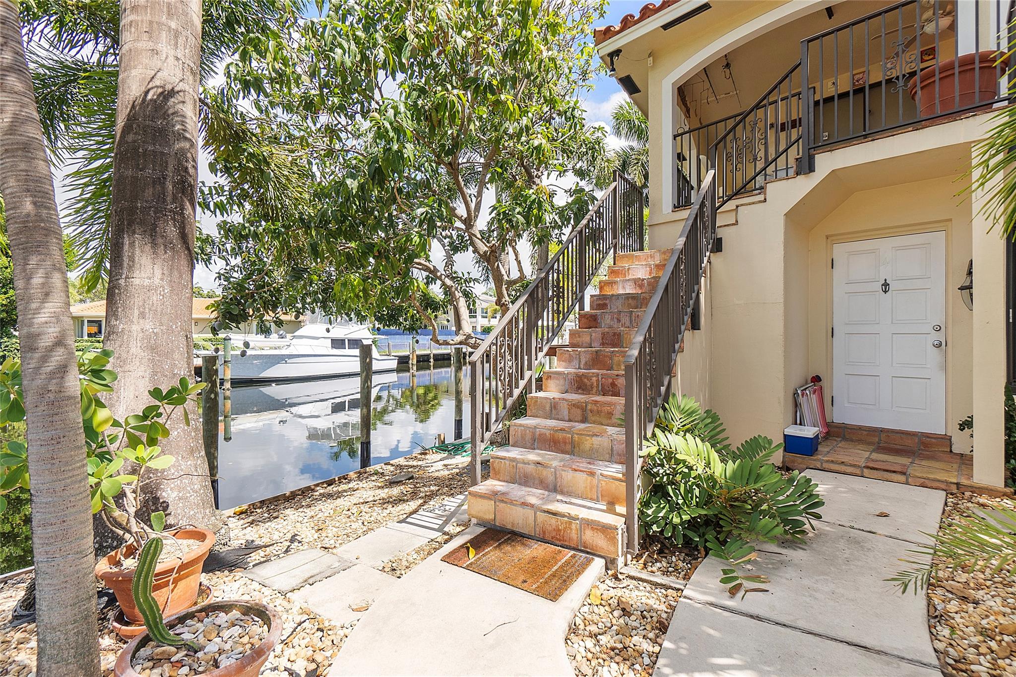 Silver Shores - Residential Income