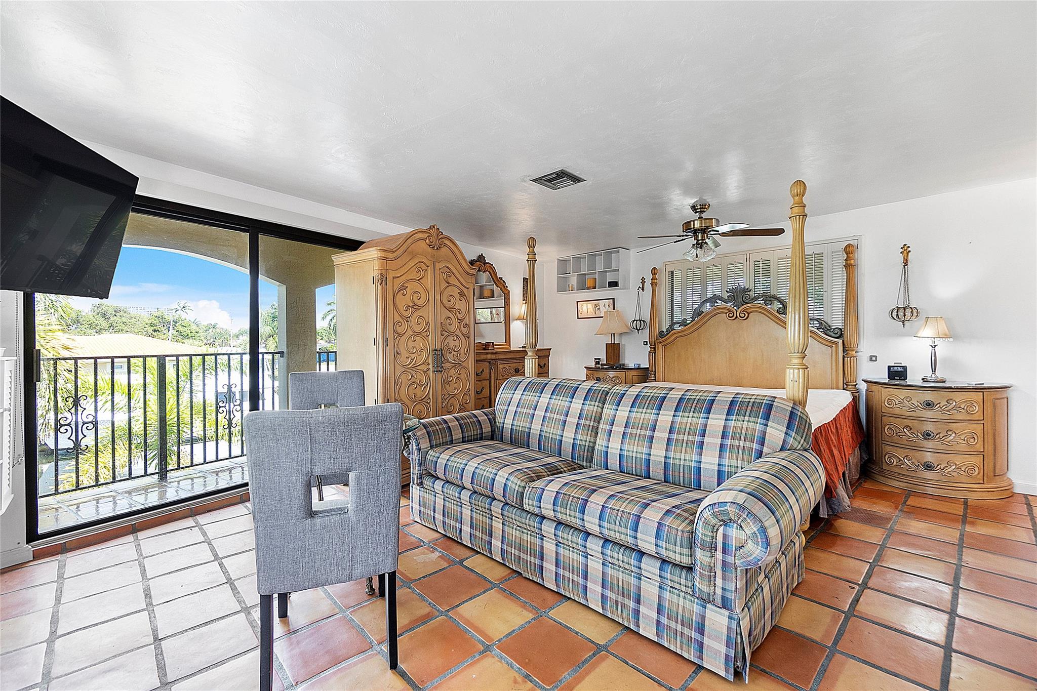 Silver Shores - Residential Income