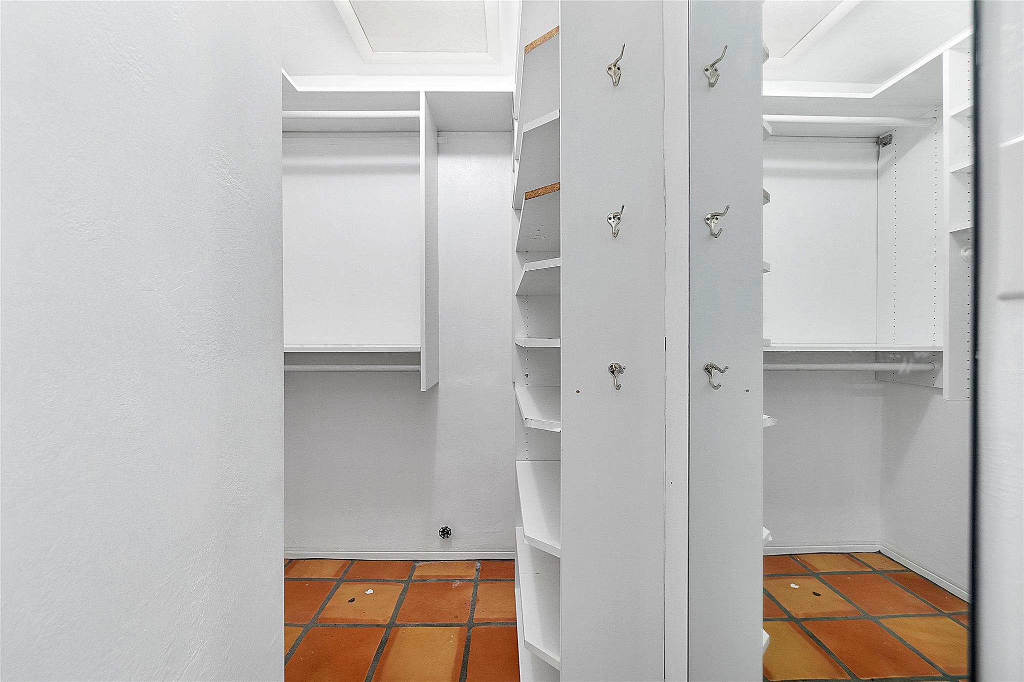 Silver Shores - Residential Income