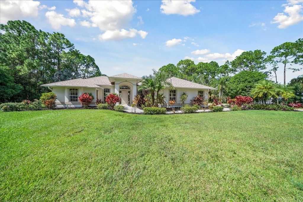 Photo of 7965 93rd Ave, Vero Beach, FL 32967 (MLS # F10532330)