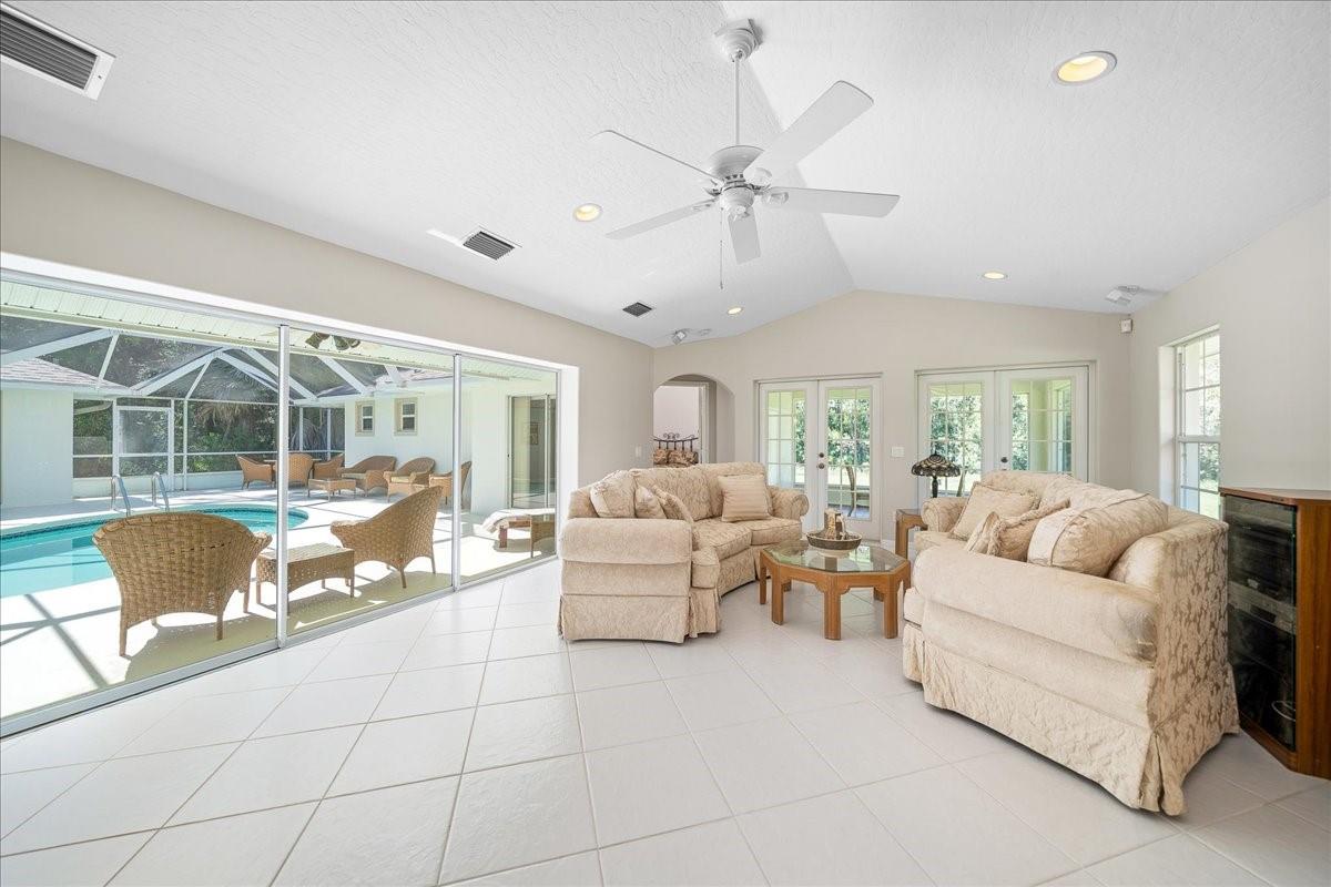 Vero Lake Estates - Residential
