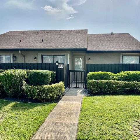 727 Sunny Pine Way Way H Greenacres FL 33415