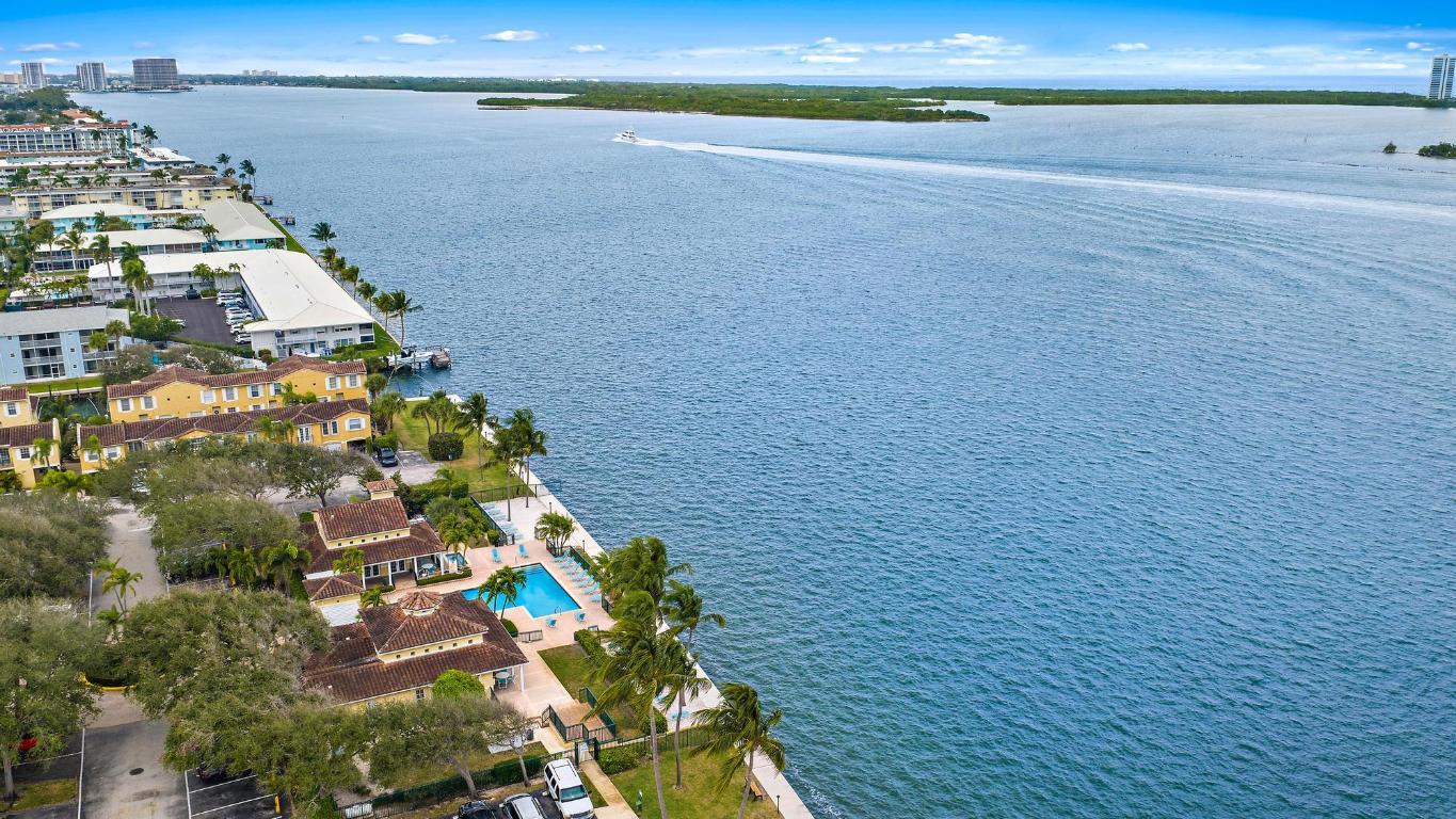 BAY REACH CONDO - Residential