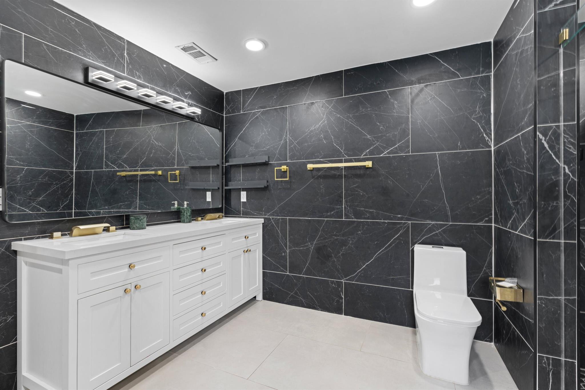 MAPLEWOOD - Residential