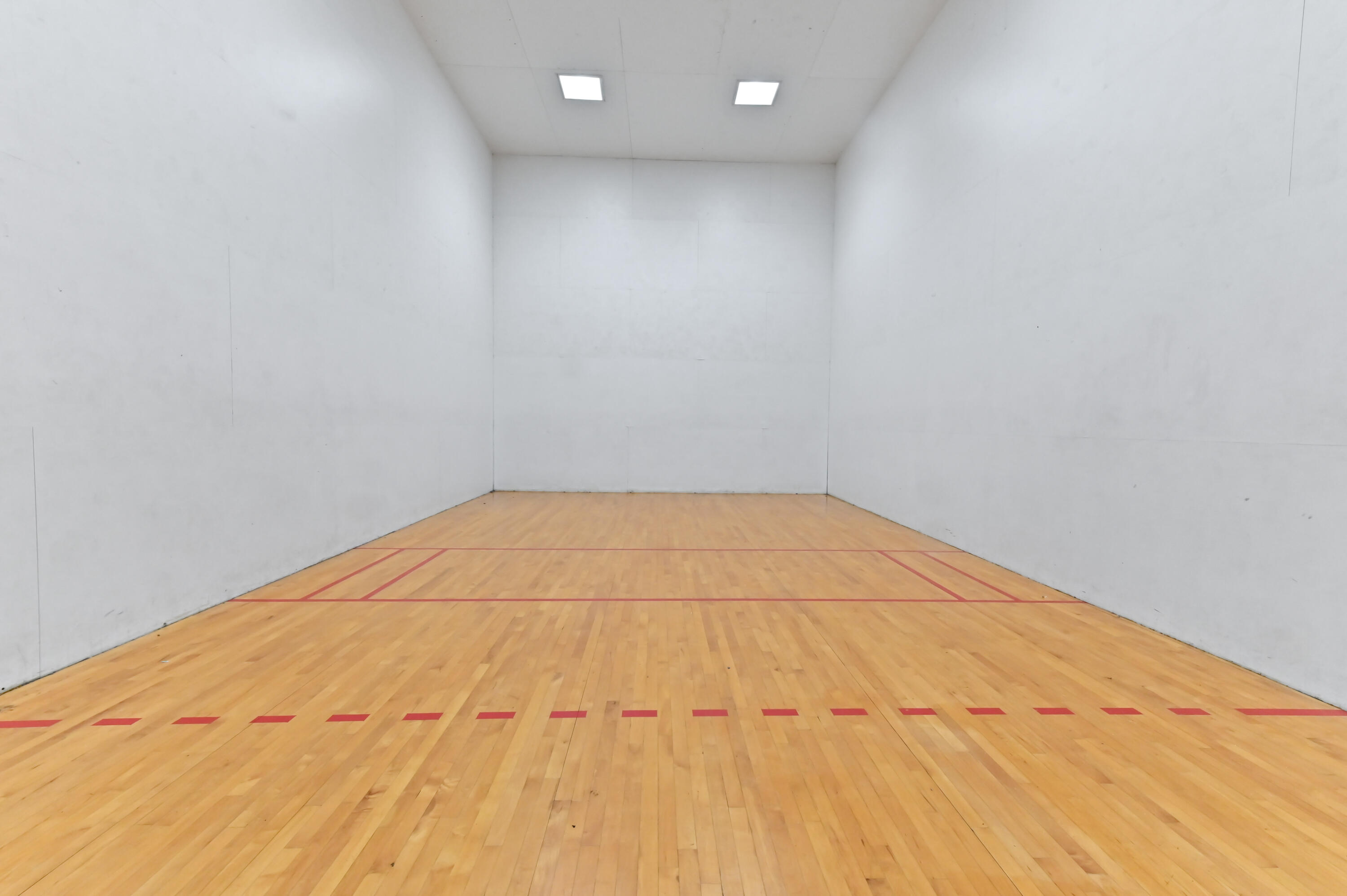 EMERALD ISLE AT LAGUNA LAKES - Residential