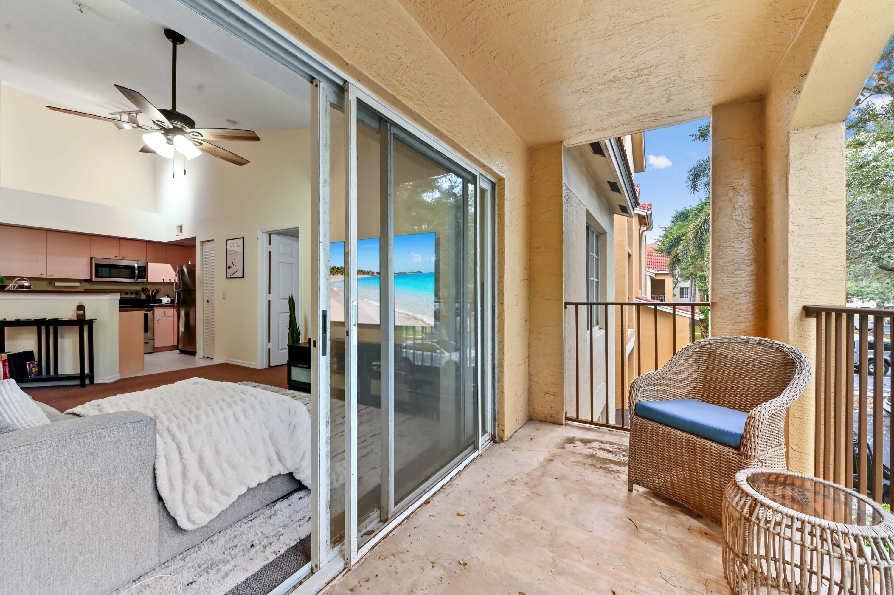 EMERALD ISLE AT LAGUNA LAKES - Residential