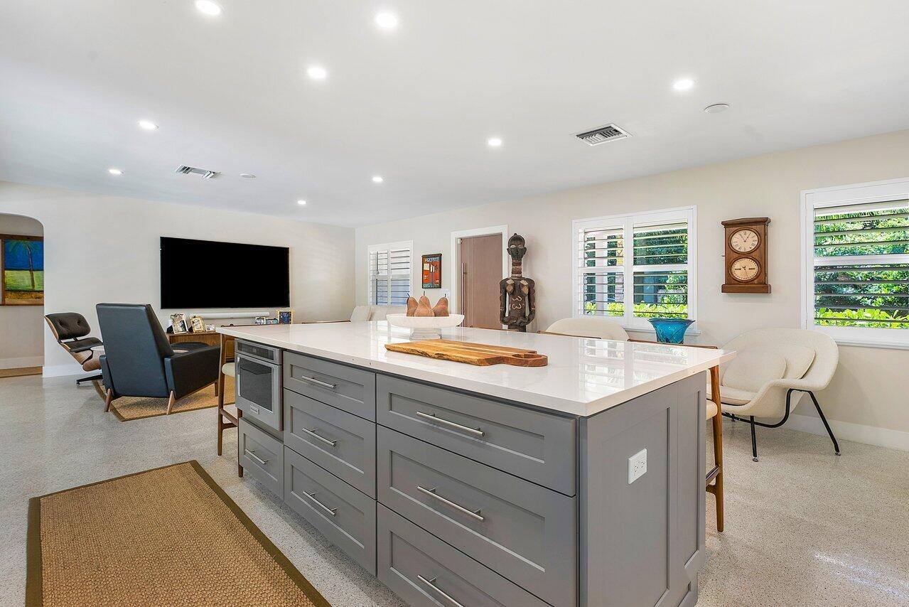 FOREST HILLS - Residential