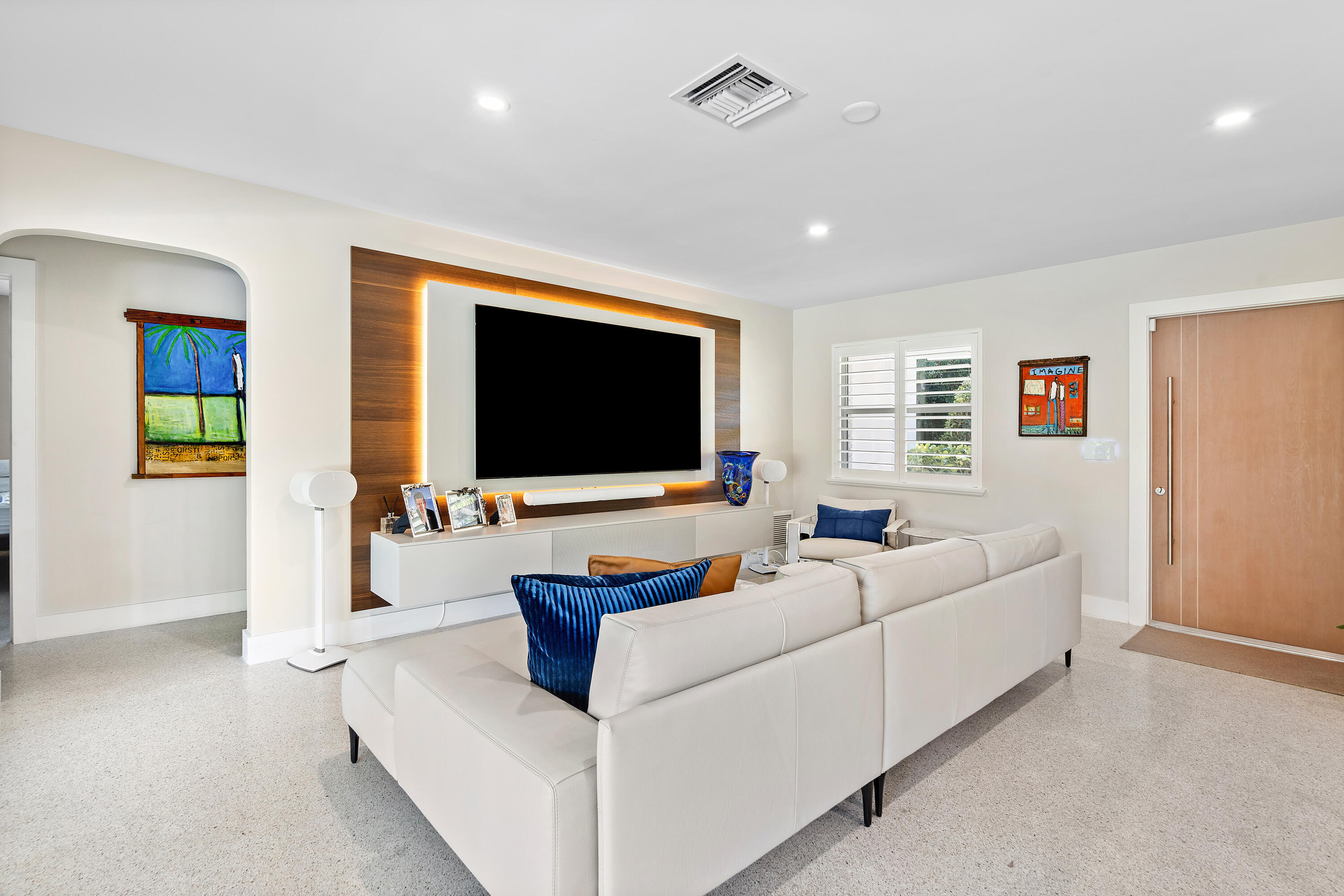 FOREST HILLS - Residential