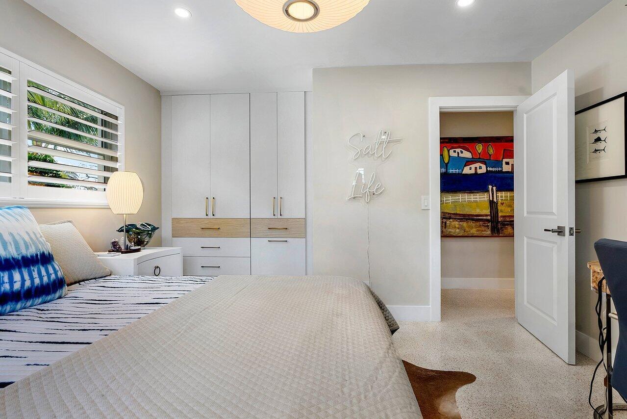 FOREST HILLS - Residential