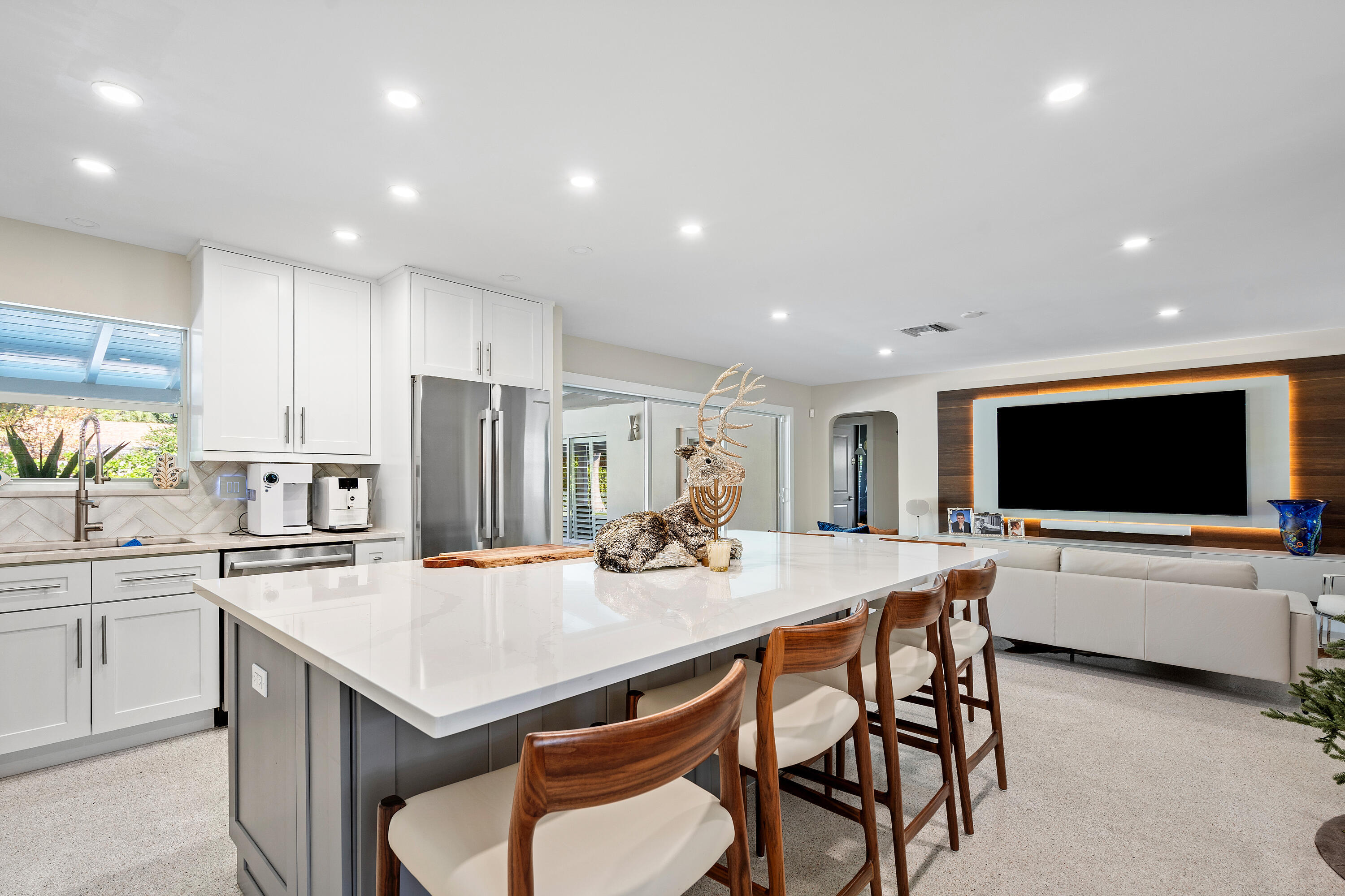FOREST HILLS - Residential