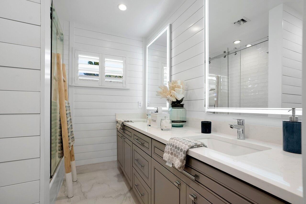 FOREST HILLS - Residential