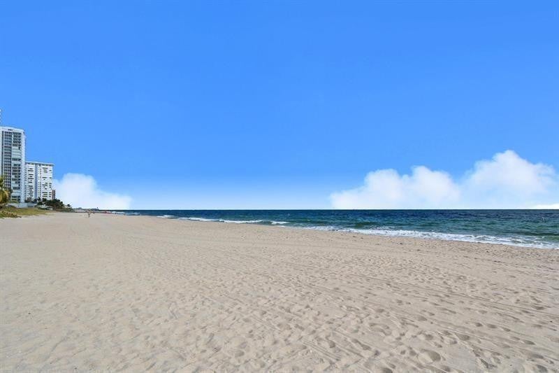 Photo of 1461 S OCEAN Boulevard #211, Lauderdale By The Sea, FL 33062 (MLS # B26087592)