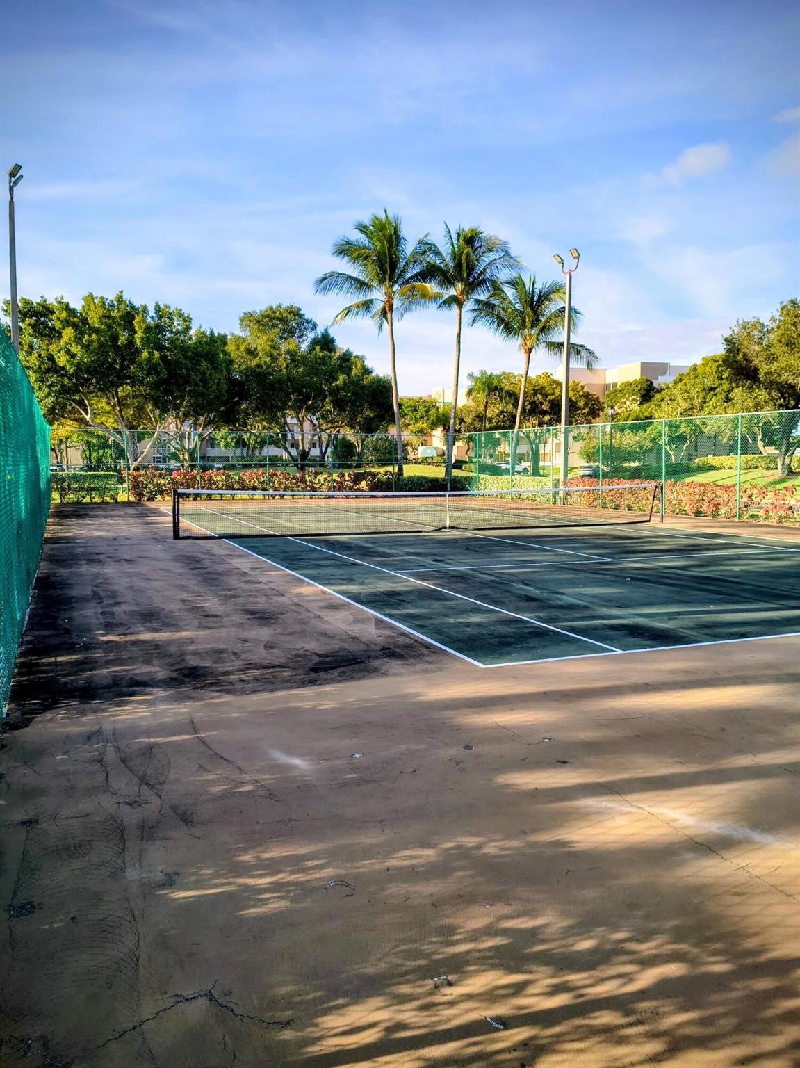 WELDON CONDOMINIUM, Kings - Residential