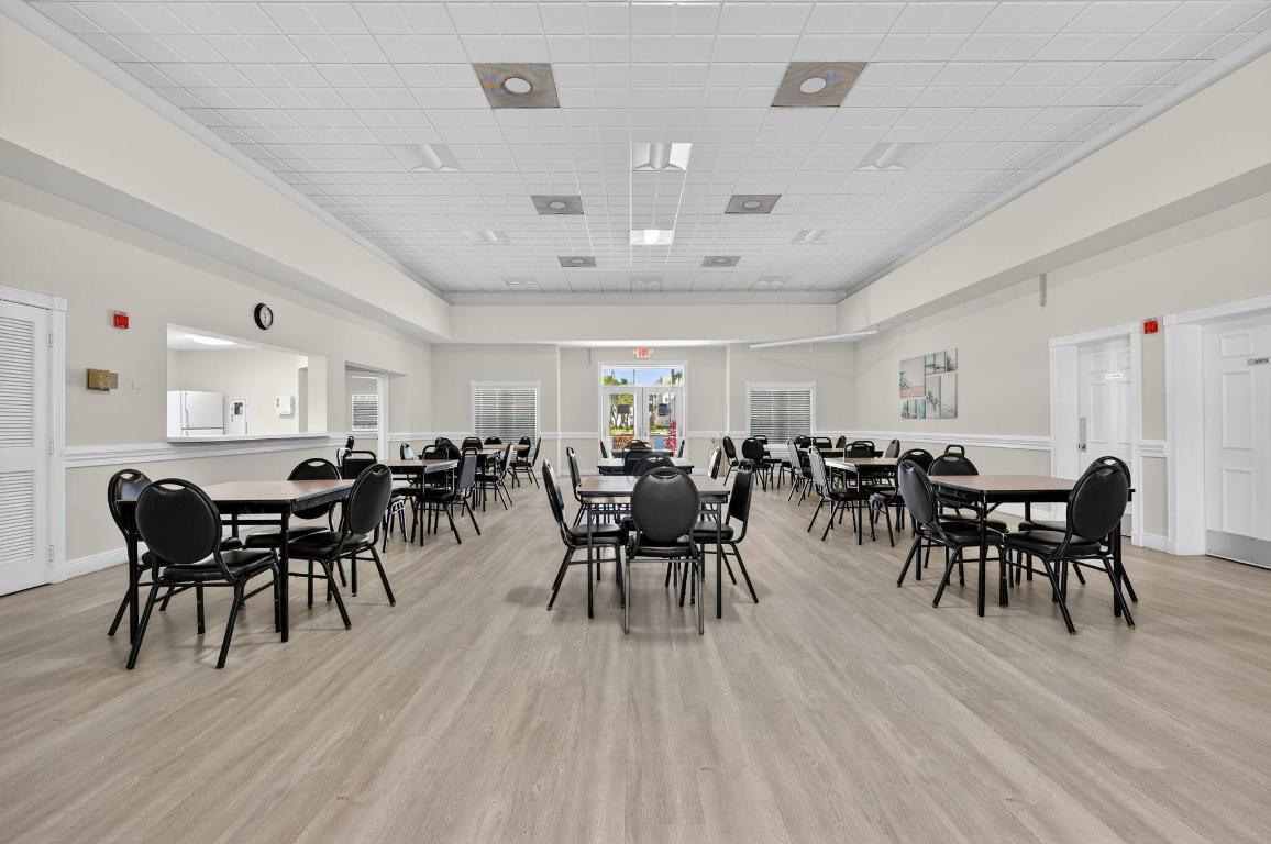 WELDON CONDOMINIUM, Kings Point - Residential