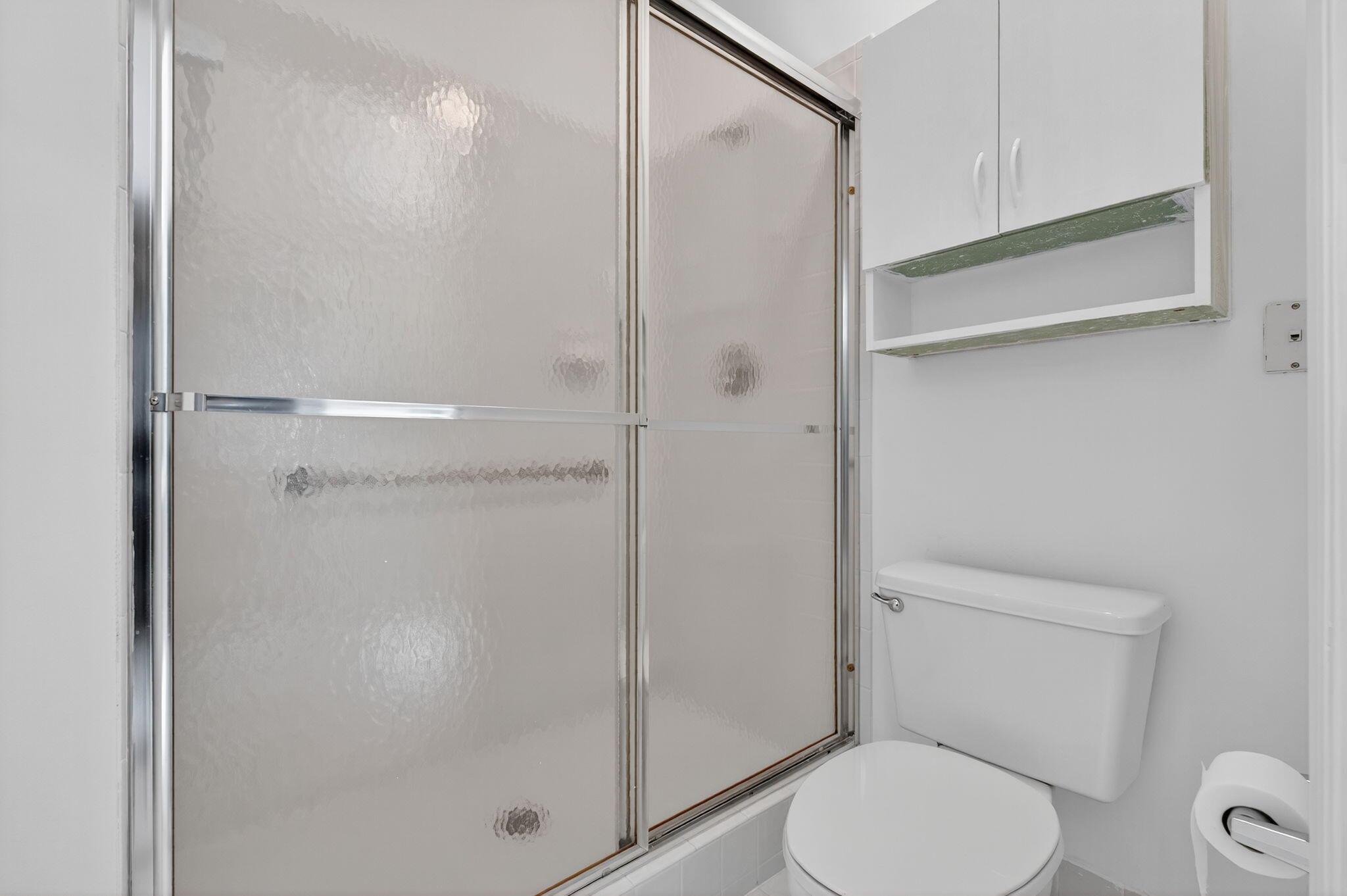 WELDON CONDOMINIUM, Kings - Residential