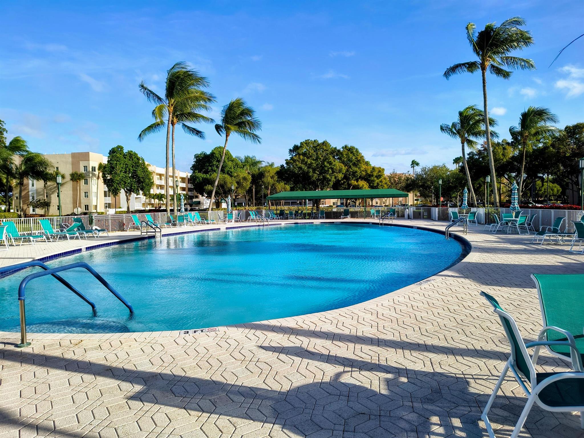 WELDON CONDOMINIUM, Kings - Residential