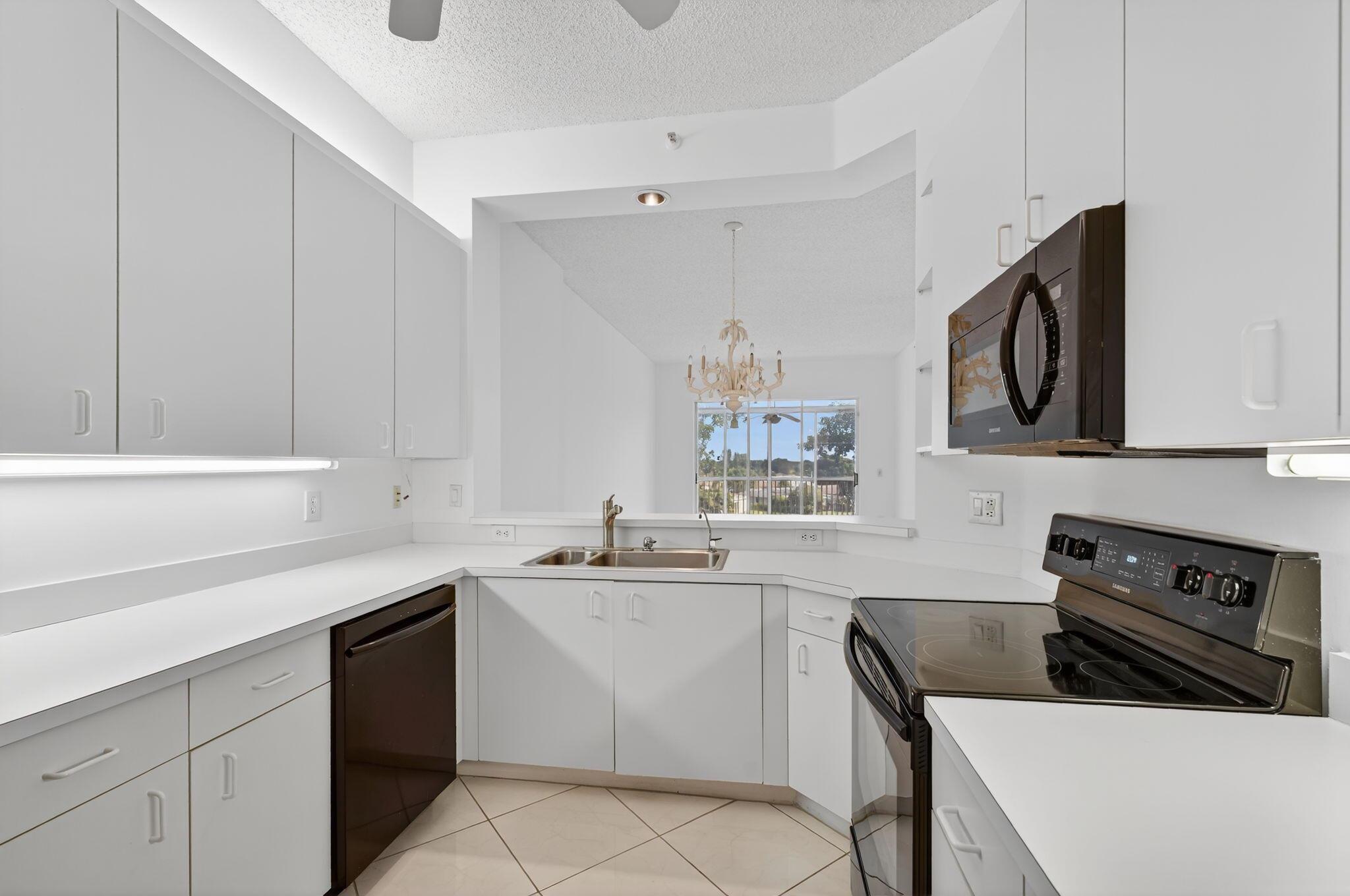 9599 Weldon Circle A412