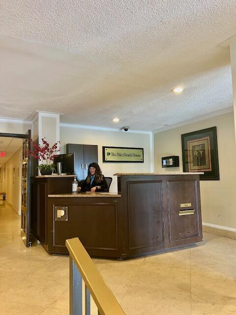 PALM BEACH HOUSE CONDO - Residential Lease
