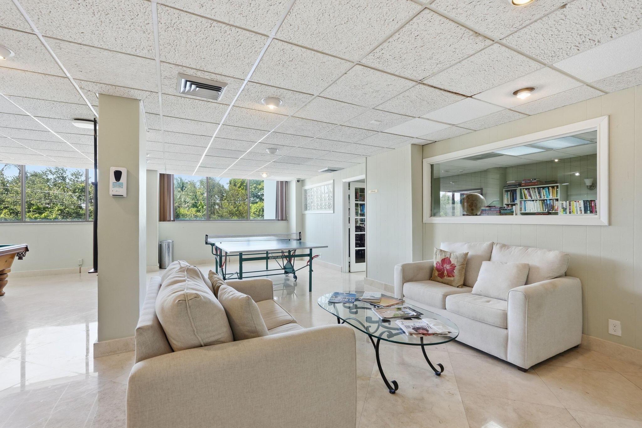 PALM BEACH HOUSE CONDO - Residential Lease
