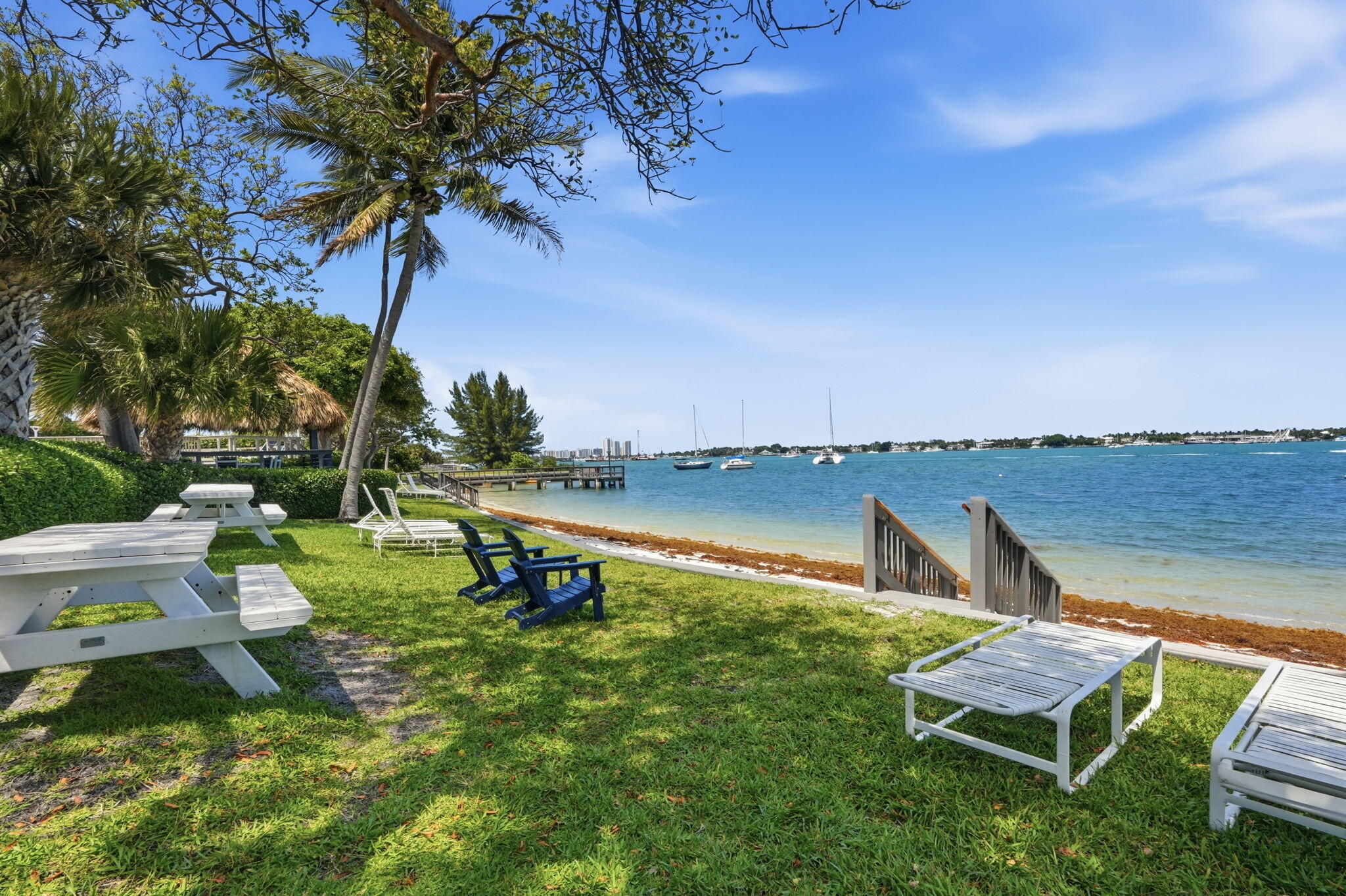 PALM BEACH HOUSE CONDO - Residential Lease