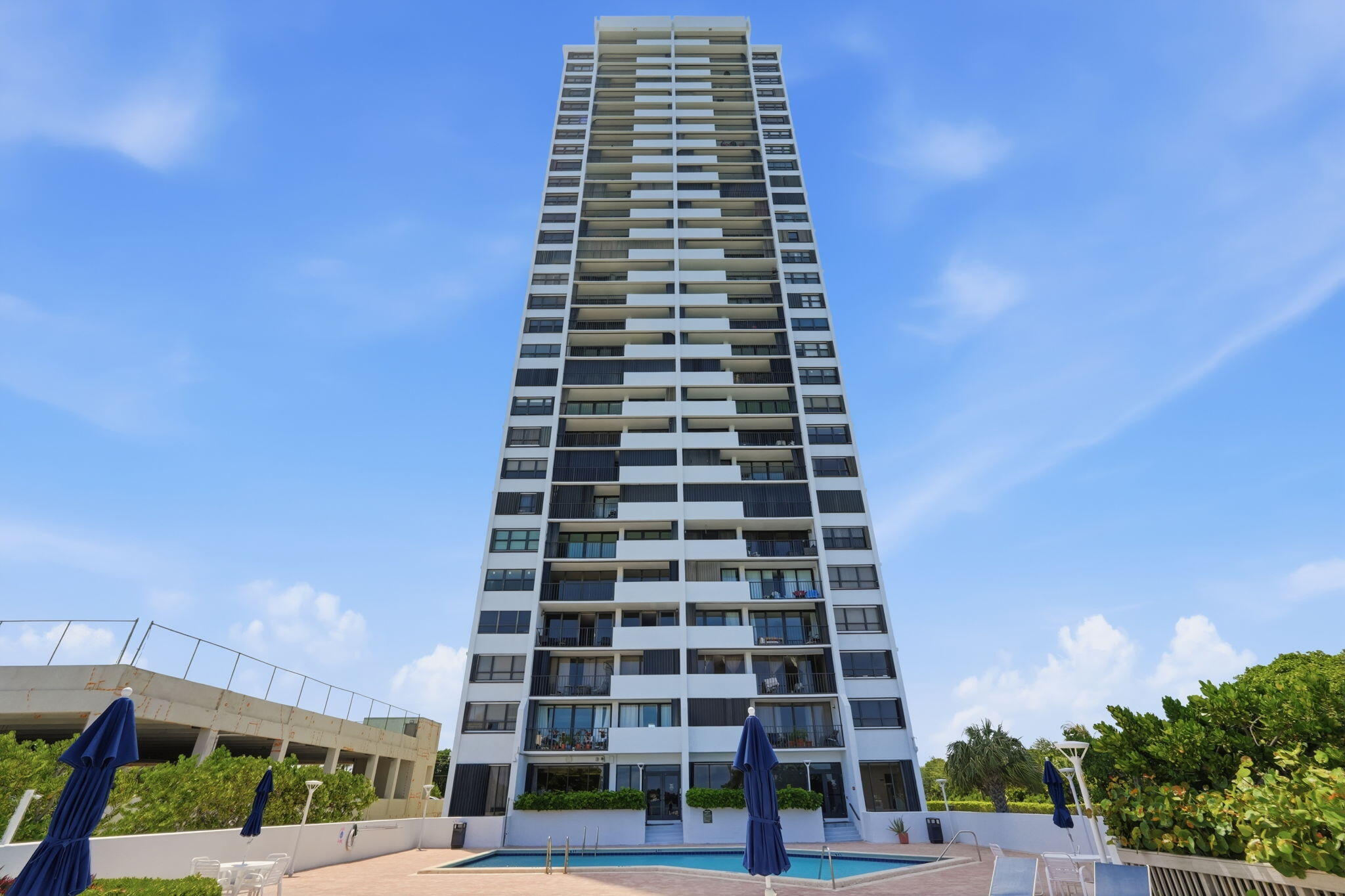 PALM BEACH HOUSE CONDO - Residential Lease