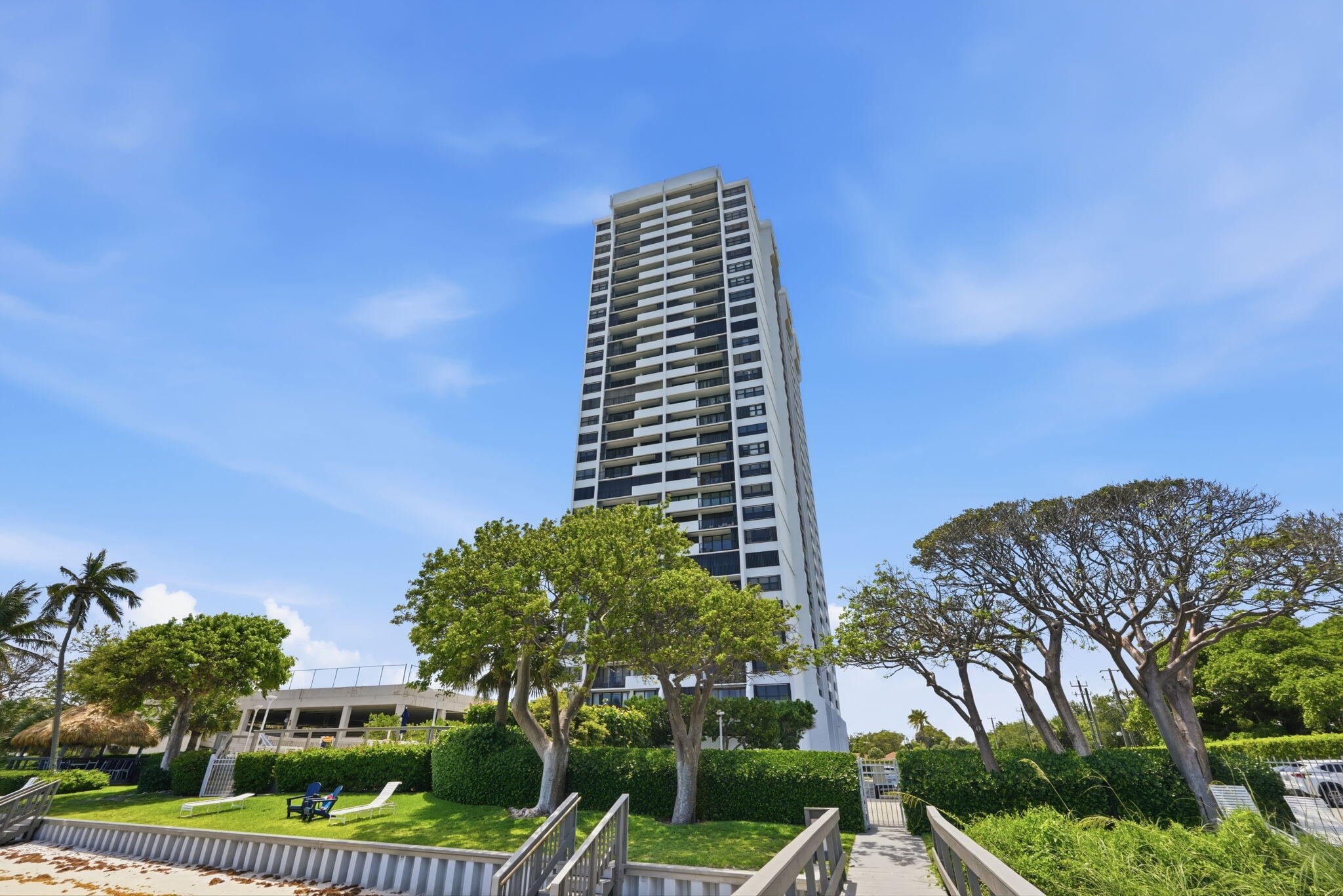 PALM BEACH HOUSE CONDO - Residential Lease