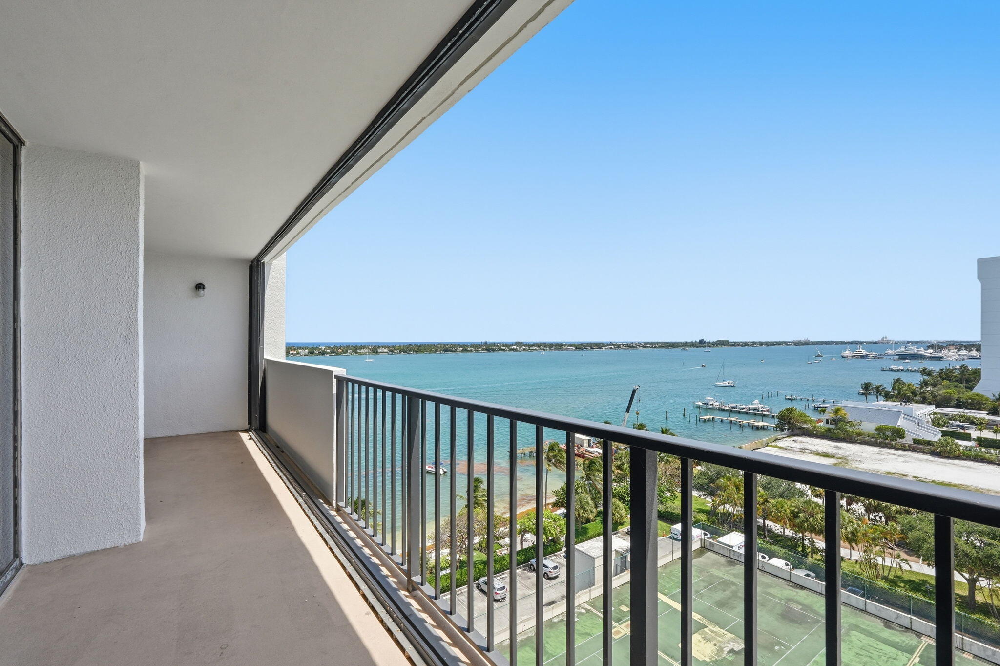 PALM BEACH HOUSE CONDO - Residential Lease