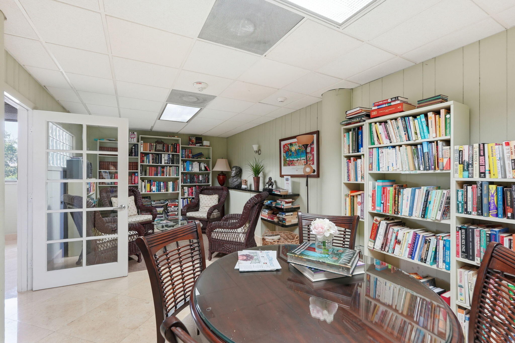 PALM BEACH HOUSE CONDO - Residential Lease