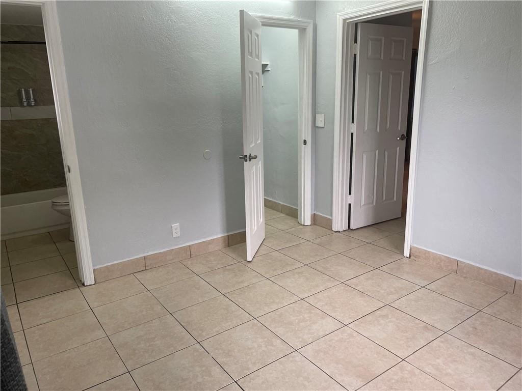 Boulevard Gardens 28-6 B - Residential Lease