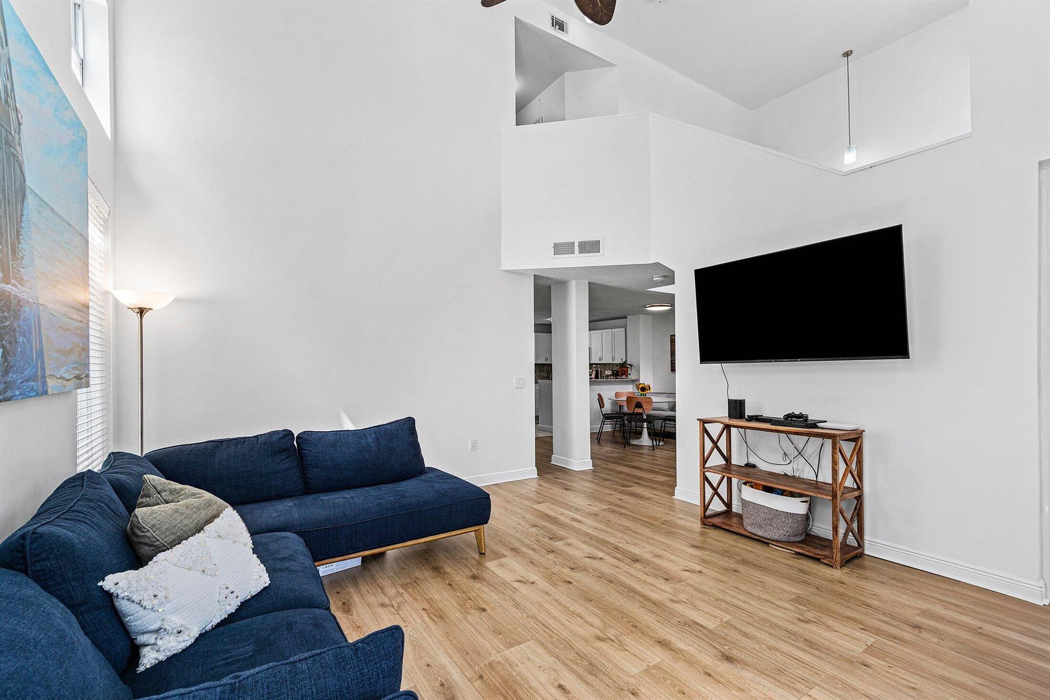 1136 Town Center Drive 25