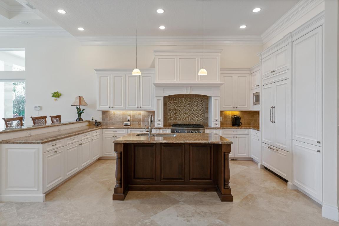 Admirals Cove - Residential