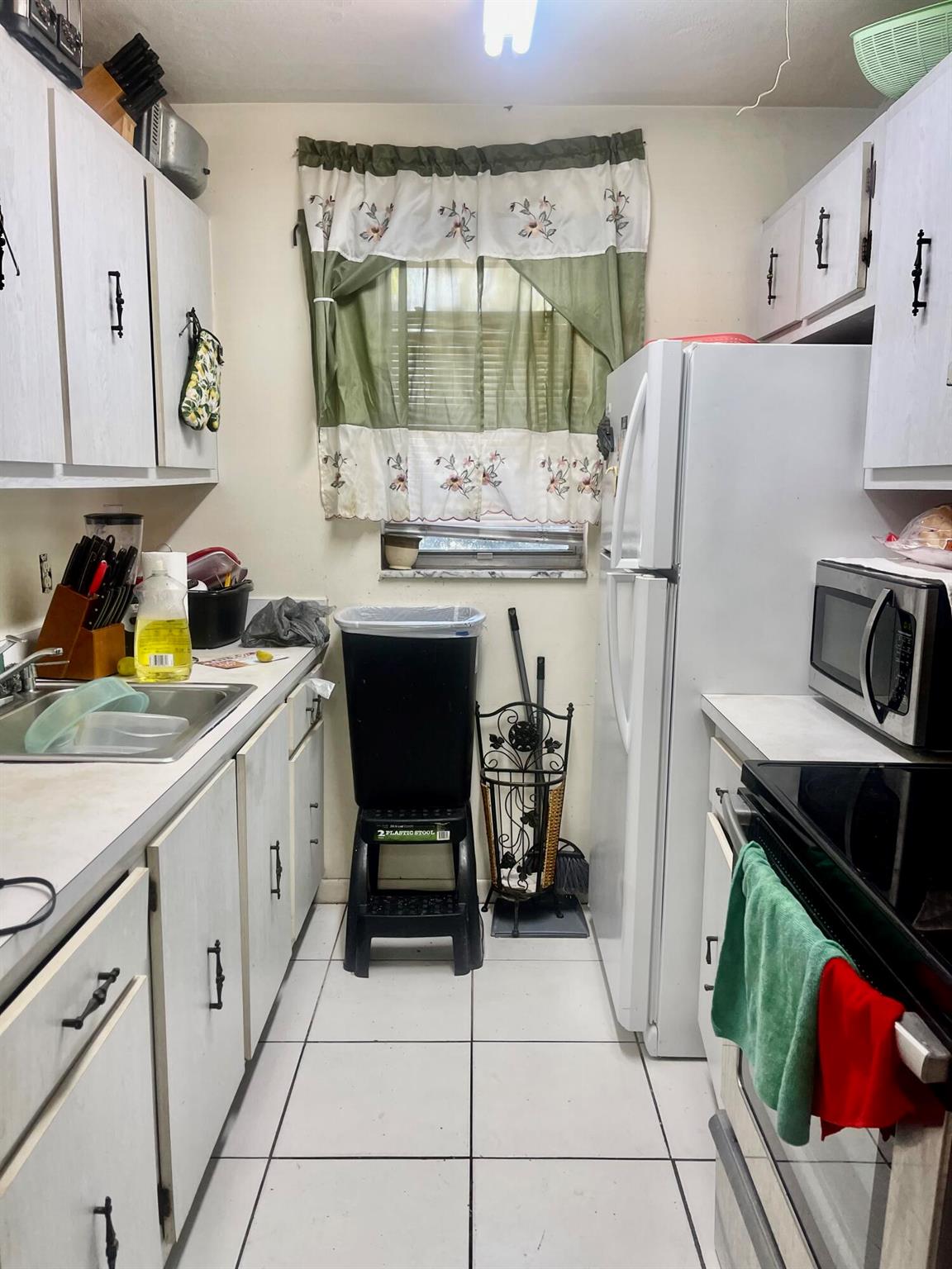 View photos, virtual tours, details... 205 NE 3rd Street 105