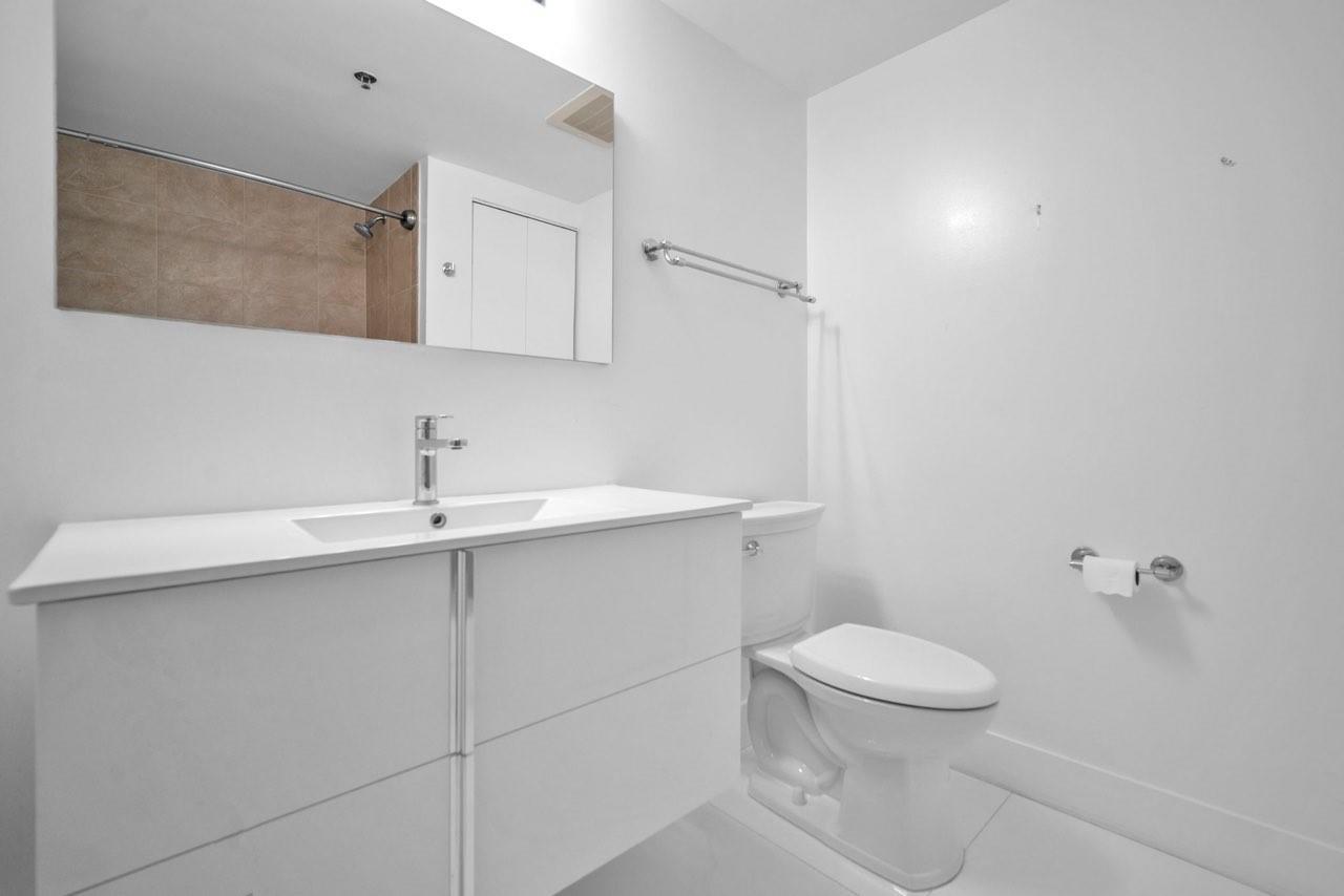 TAO SAWGRASS CONDOMINIUM - Residential Lease