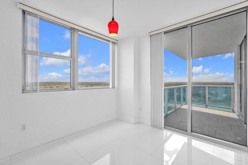 TAO SAWGRASS CONDOMINIUM - Residential Lease