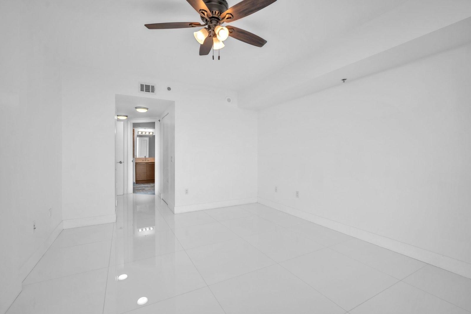 TAO SAWGRASS CONDOMINIUM - Residential Lease