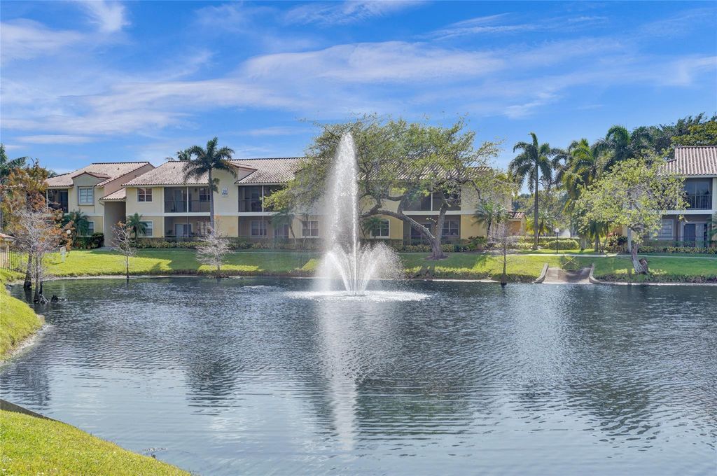 Photo of 1281 SW 46th Avenue #2508, Pompano Beach, FL 33069 (MLS # F10425108)