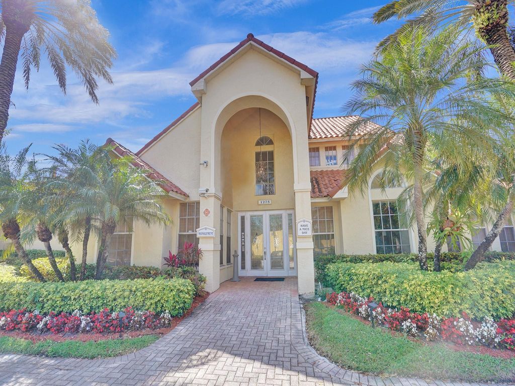 Photo of 1281 SW 46th Avenue #2508, Pompano Beach, FL 33069 (MLS # F10425108)