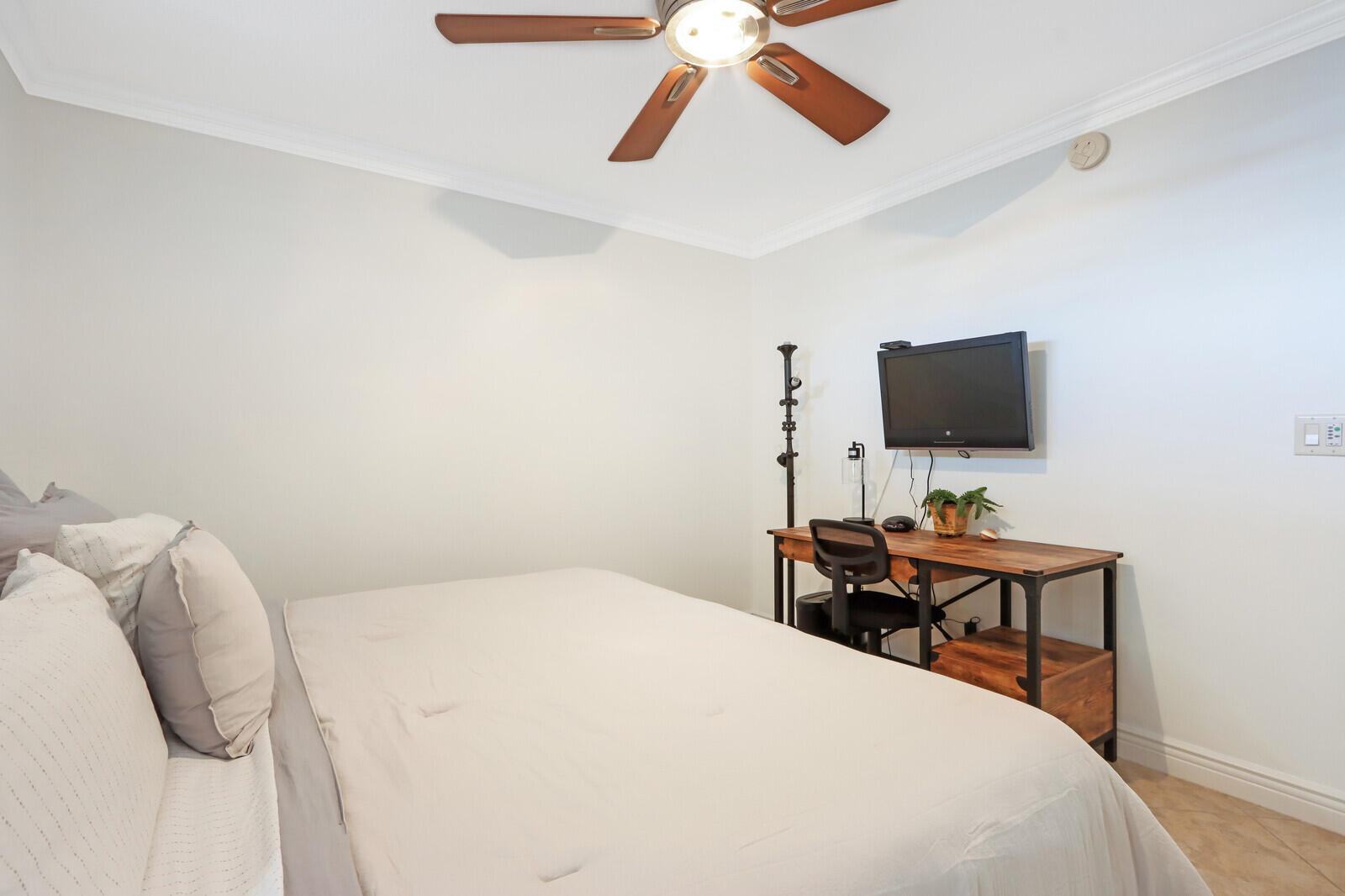 MAYAN TOWERS CONDO II - Residential Lease