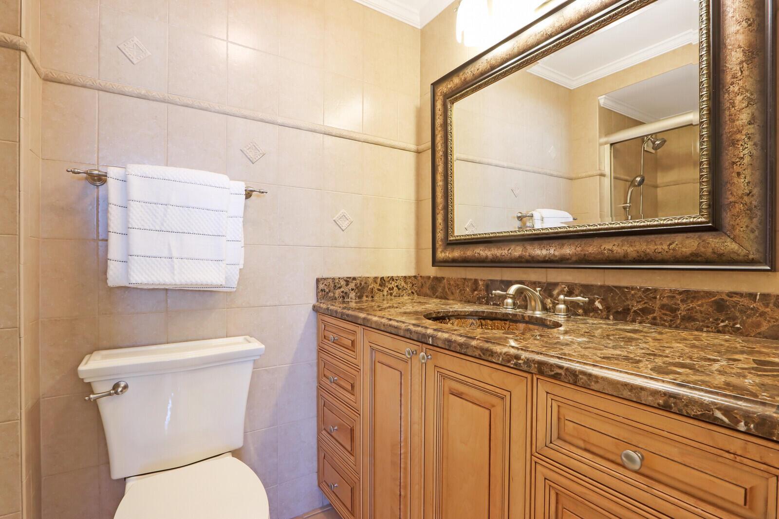 MAYAN TOWERS CONDO II - Residential Lease