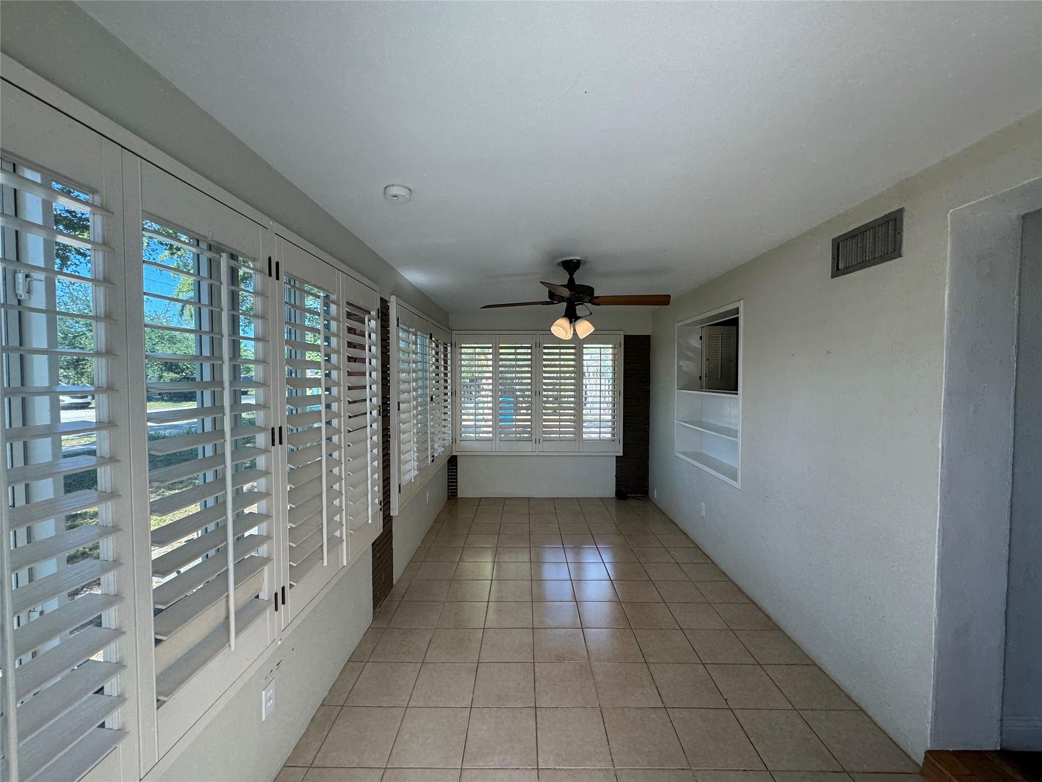 280 NW 41st St
