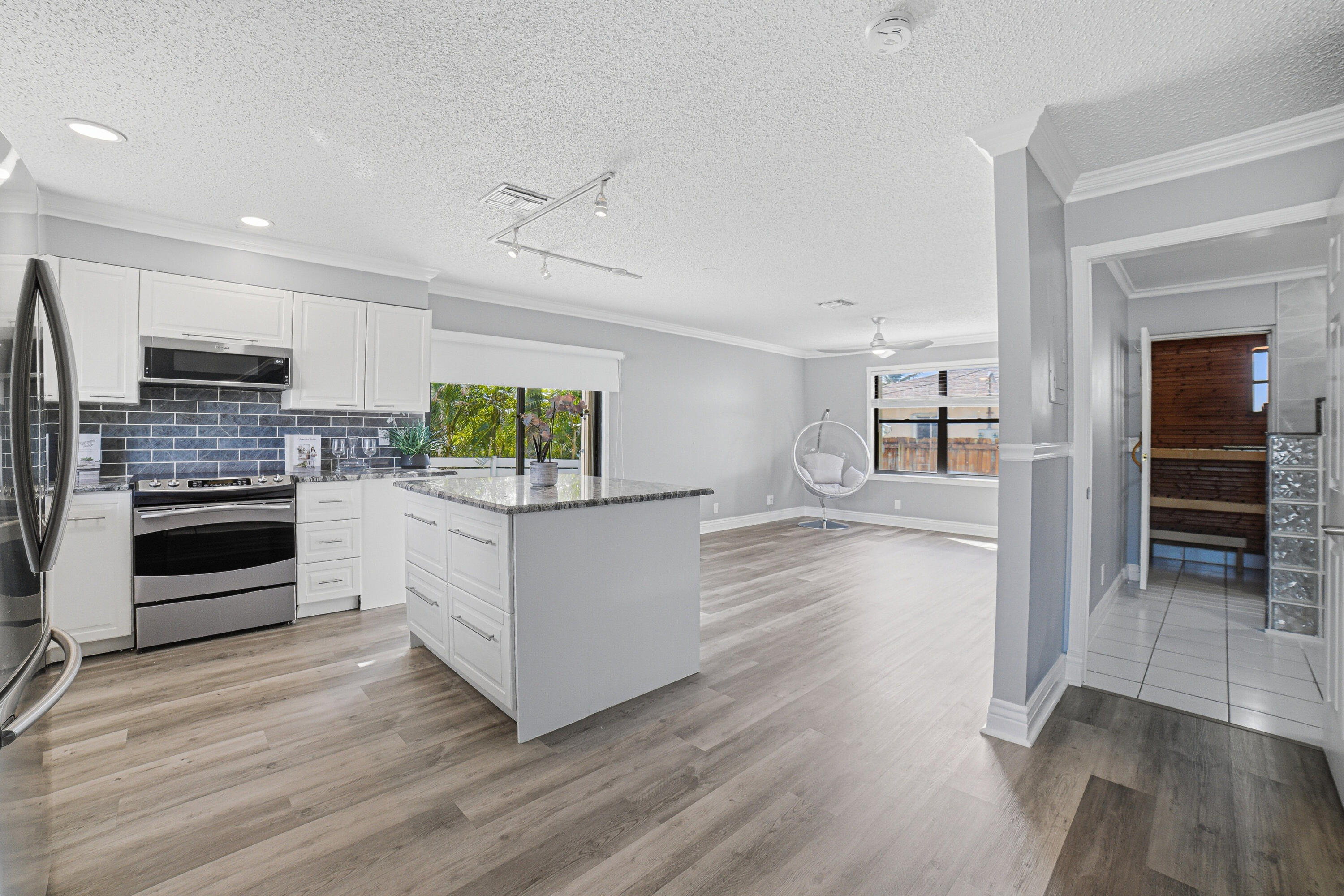 MANGO VILLAS TOWNHOUSE - Residential