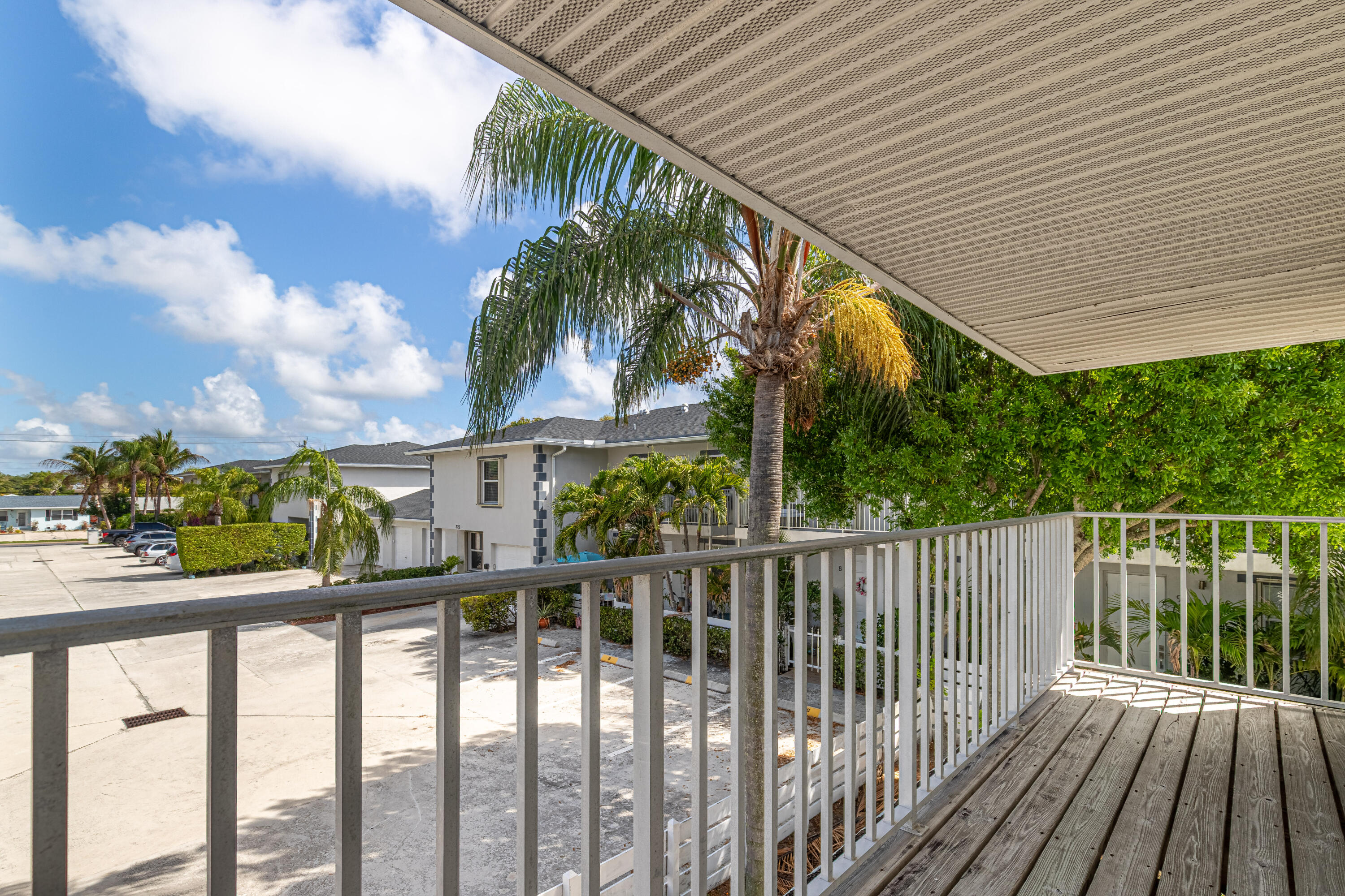 MANGO VILLAS TOWNHOUSE - Residential