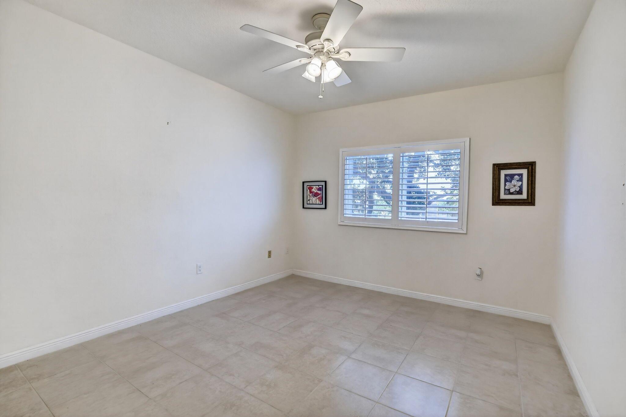 SOUTHAMPTON CONDOMINIUM - Residential