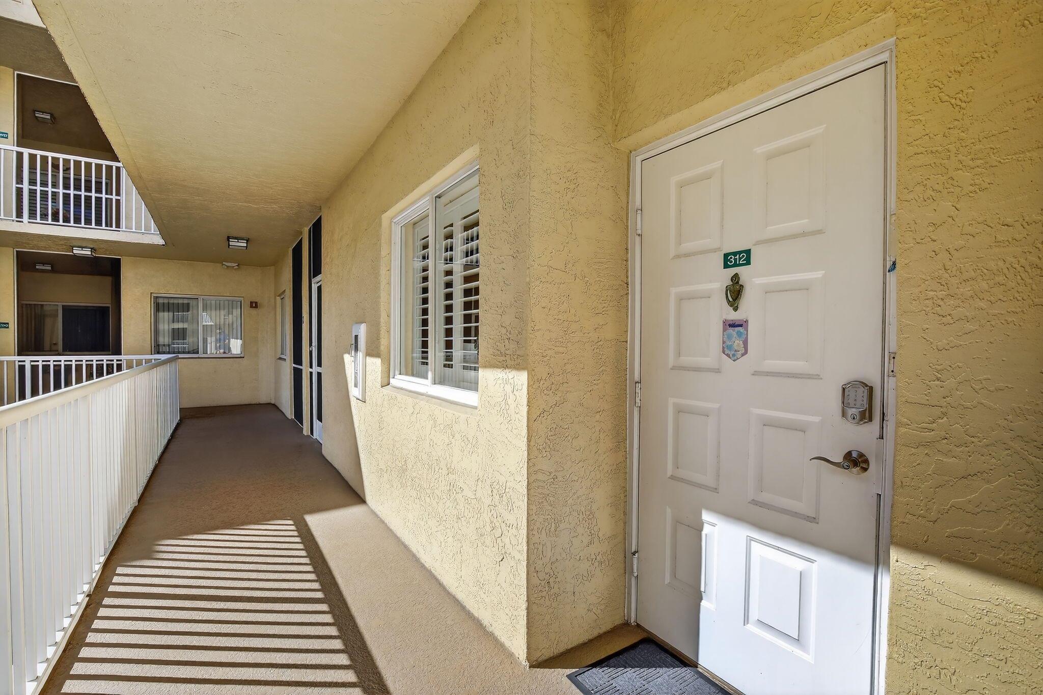 SOUTHAMPTON CONDOMINIUM - Residential