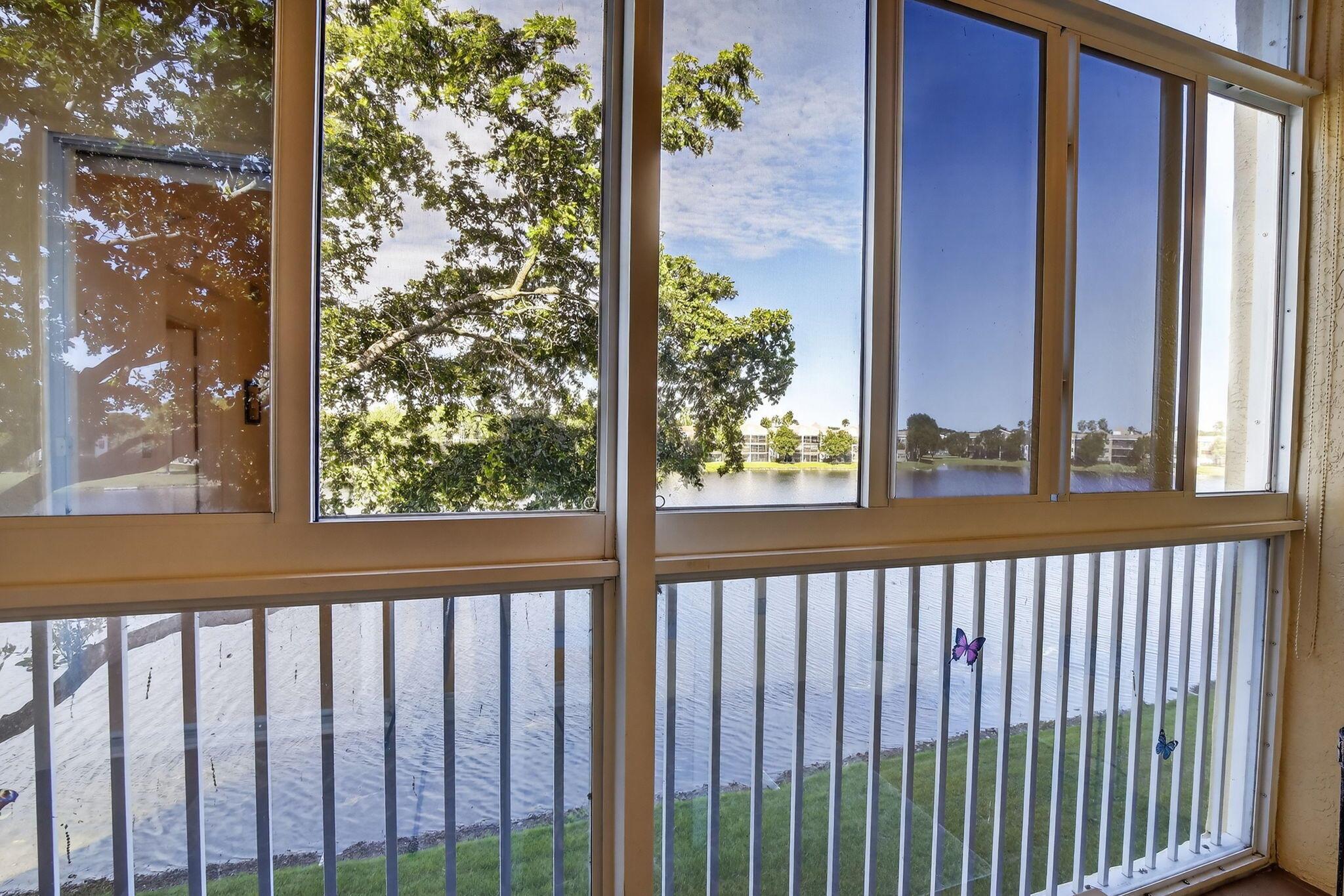 SOUTHAMPTON CONDOMINIUM - Residential