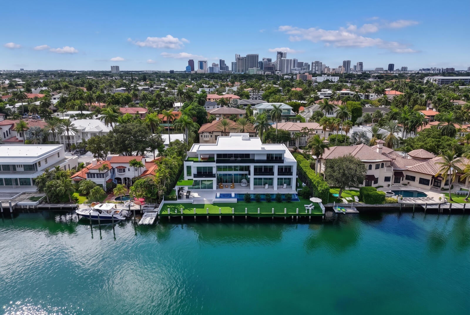 Welcome to 414 Royal Plaza Drive, a monumental new-construction waterf – image 44