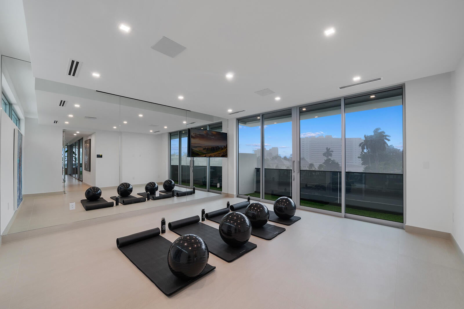 Welcome to 414 Royal Plaza Drive, a monumental new-construction waterf – image 38